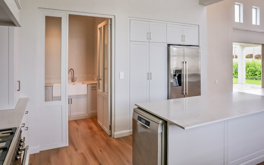 To Let 3 Bedroom Property for Rent in Kingswood Golf Estate Western Cape